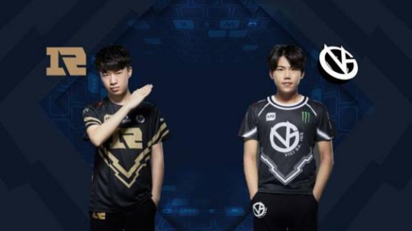 毫不起眼的 毫不起眼的