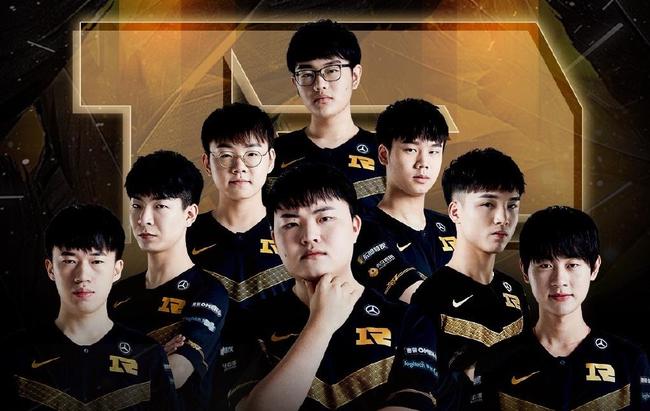 通过在火炬 通过在火炬